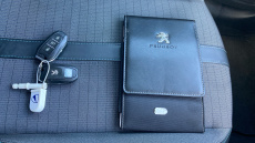 Peugeot 208 1.2 PureTech 100 Allure Premium 5dr Petrol Hatchback